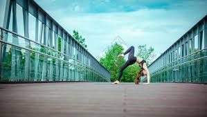 大联盟宣布 2025 年将由亚特兰大勇士队承办全明星赛，作为此前的补偿